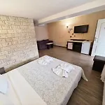 Complex Chilingira Хотел Osikovo