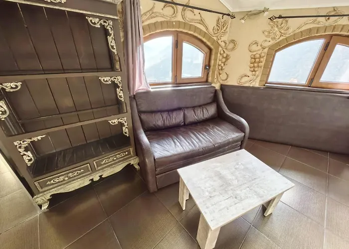 Complex Chilingira Hotel Osikovo