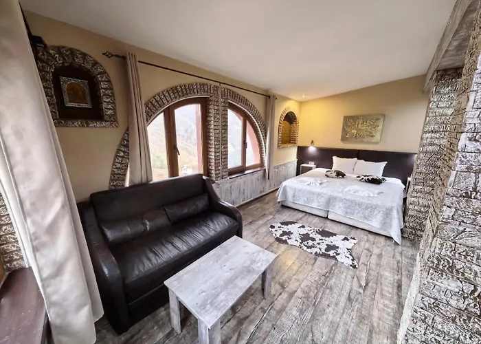 Complex Chilingira Hotel Osikovo