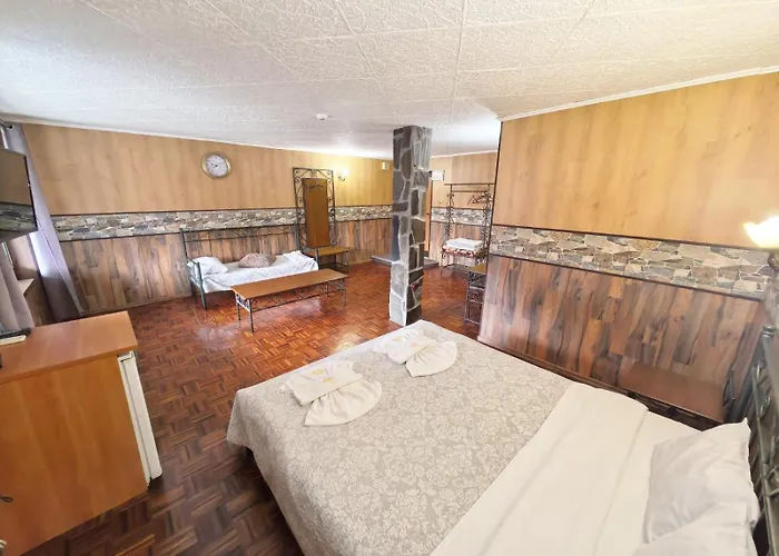 Complex Chilingira Hotel Osikovo